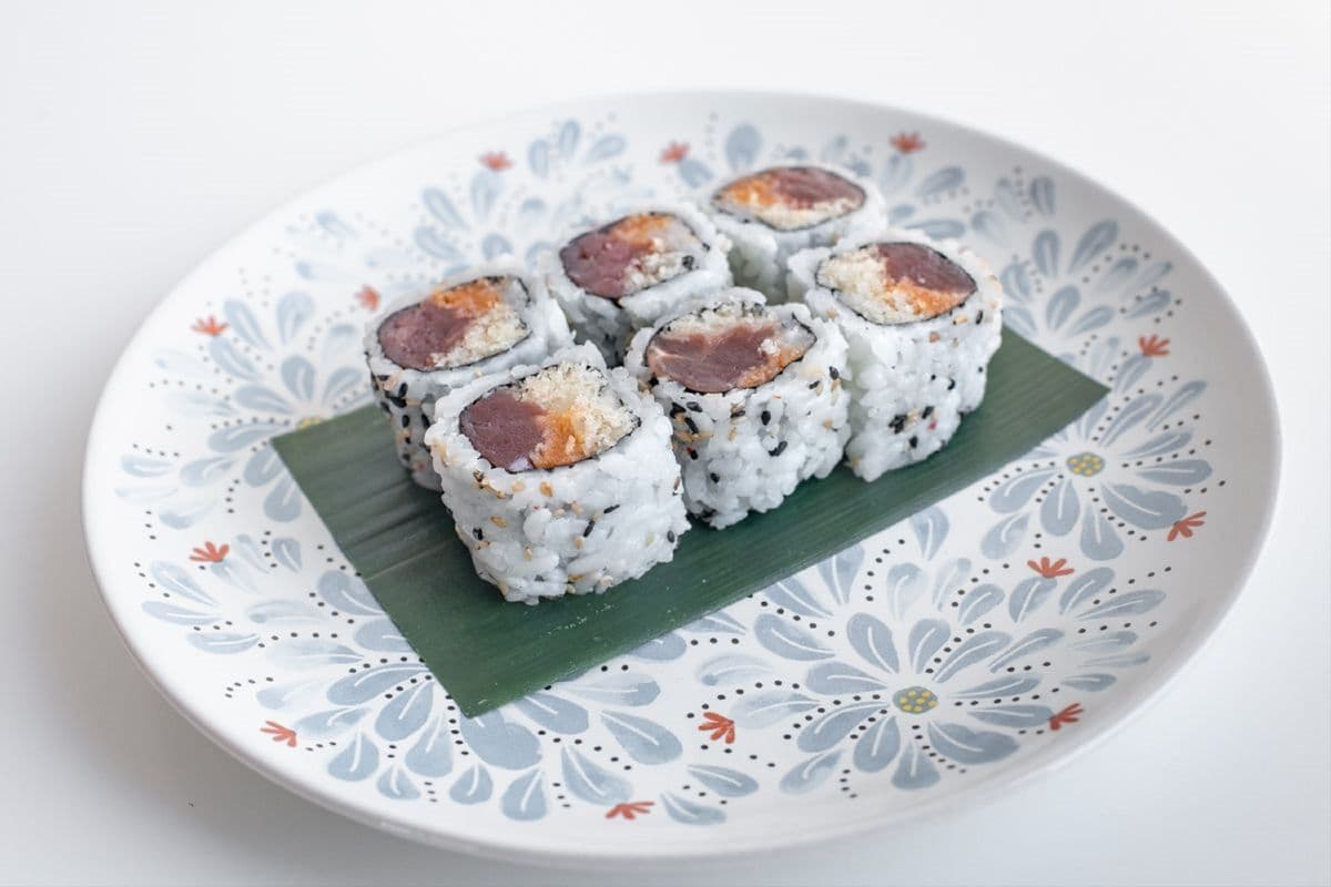 3. Spicy Tuna Roll (6 pcs)
