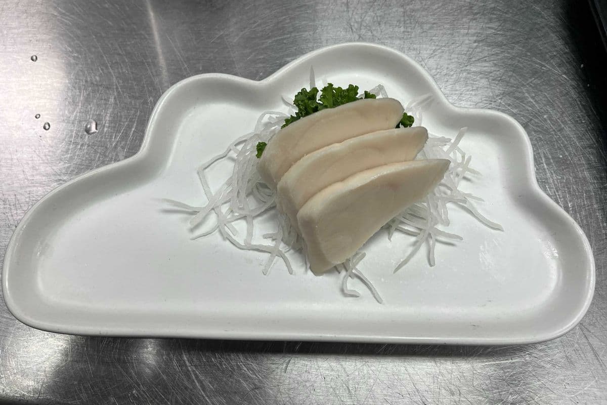 White Tuna Sashimi (3 pcs)