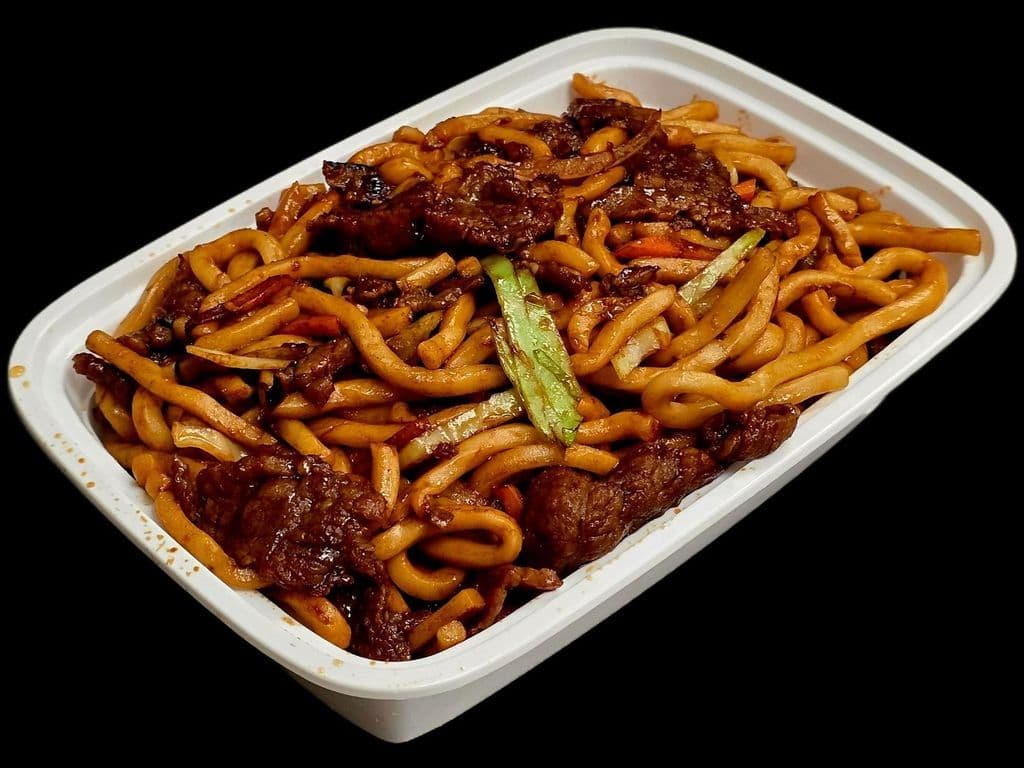 Shanghai Noodles w/ Beef