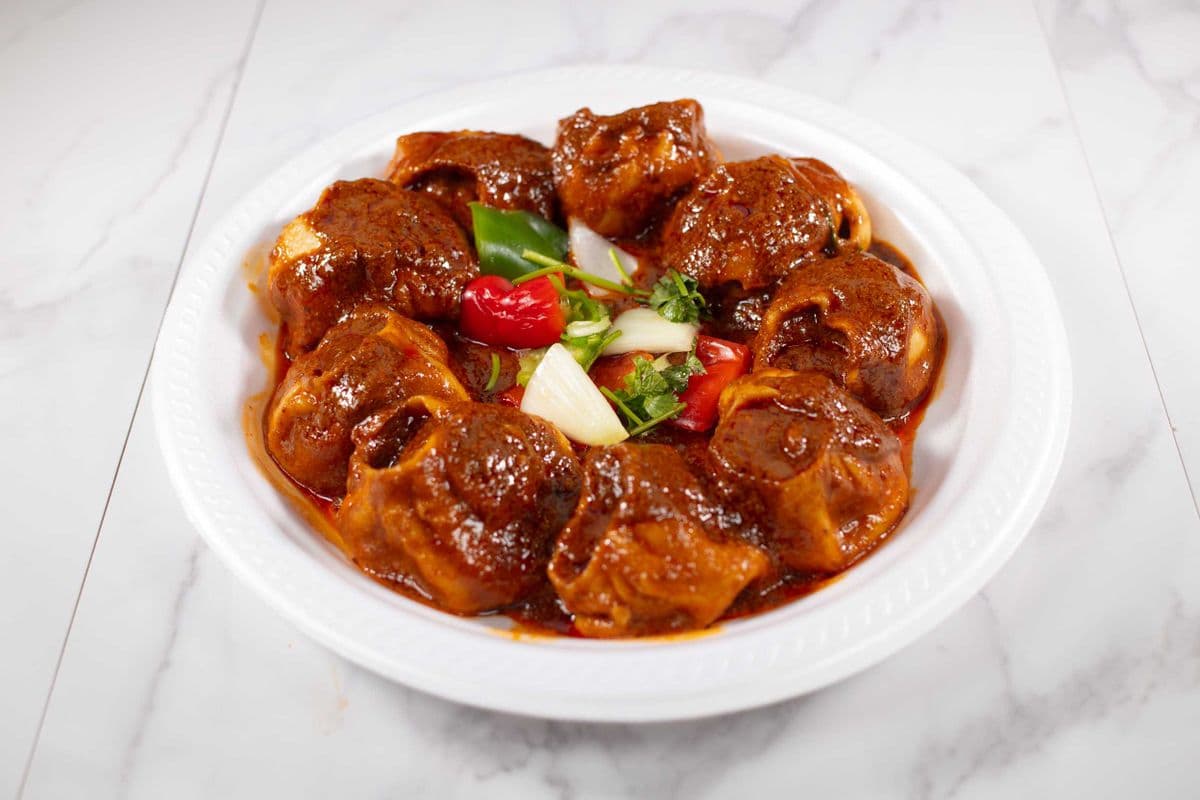 Manchurian Momos (10 pcs)