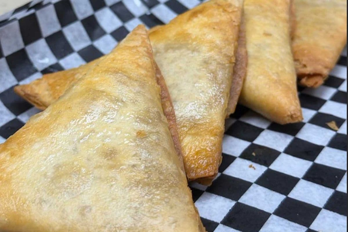 Butter chicken samosa(4pcs)