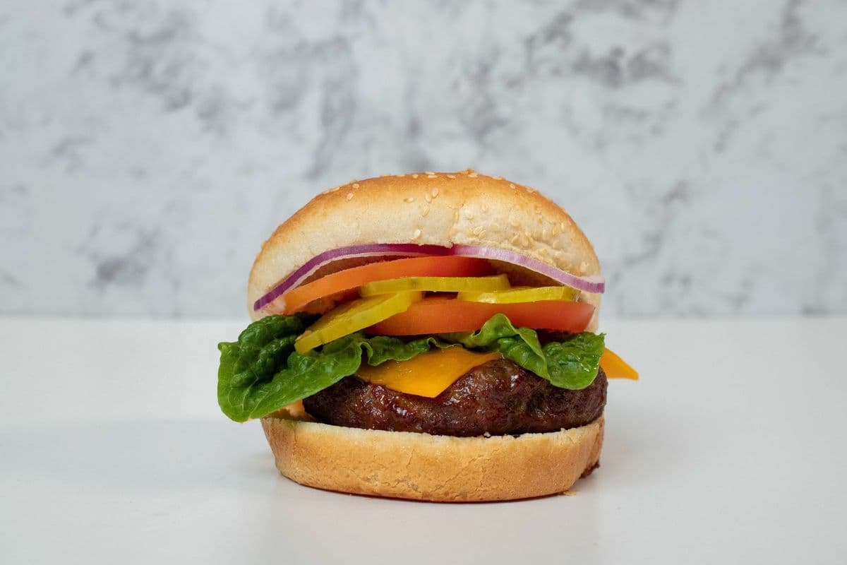 Hamburger with Crinkle Fries and Pop