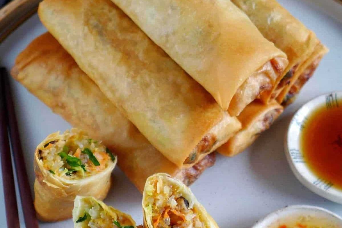 2. Deep Fried Vegetarian Spring Rolls (2)