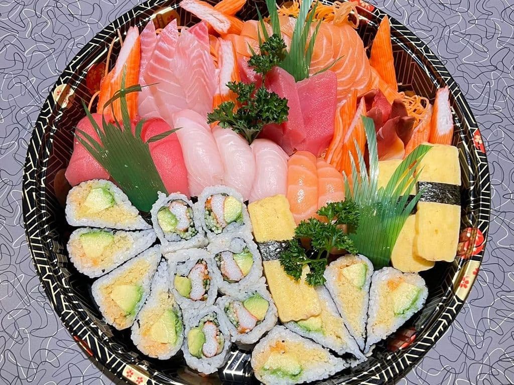Small Party Tray (53pcs)