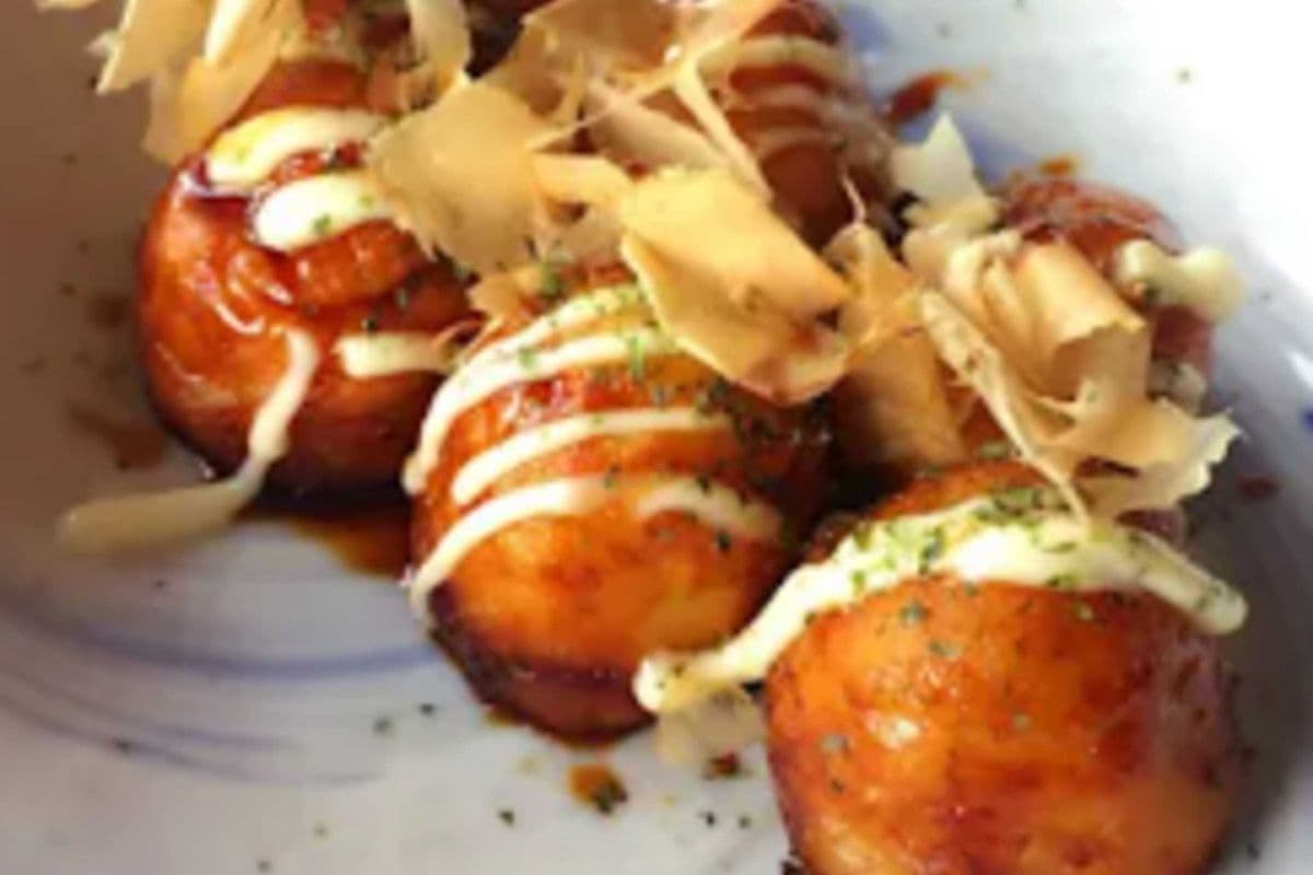29. Takoyaki (6 pcs)