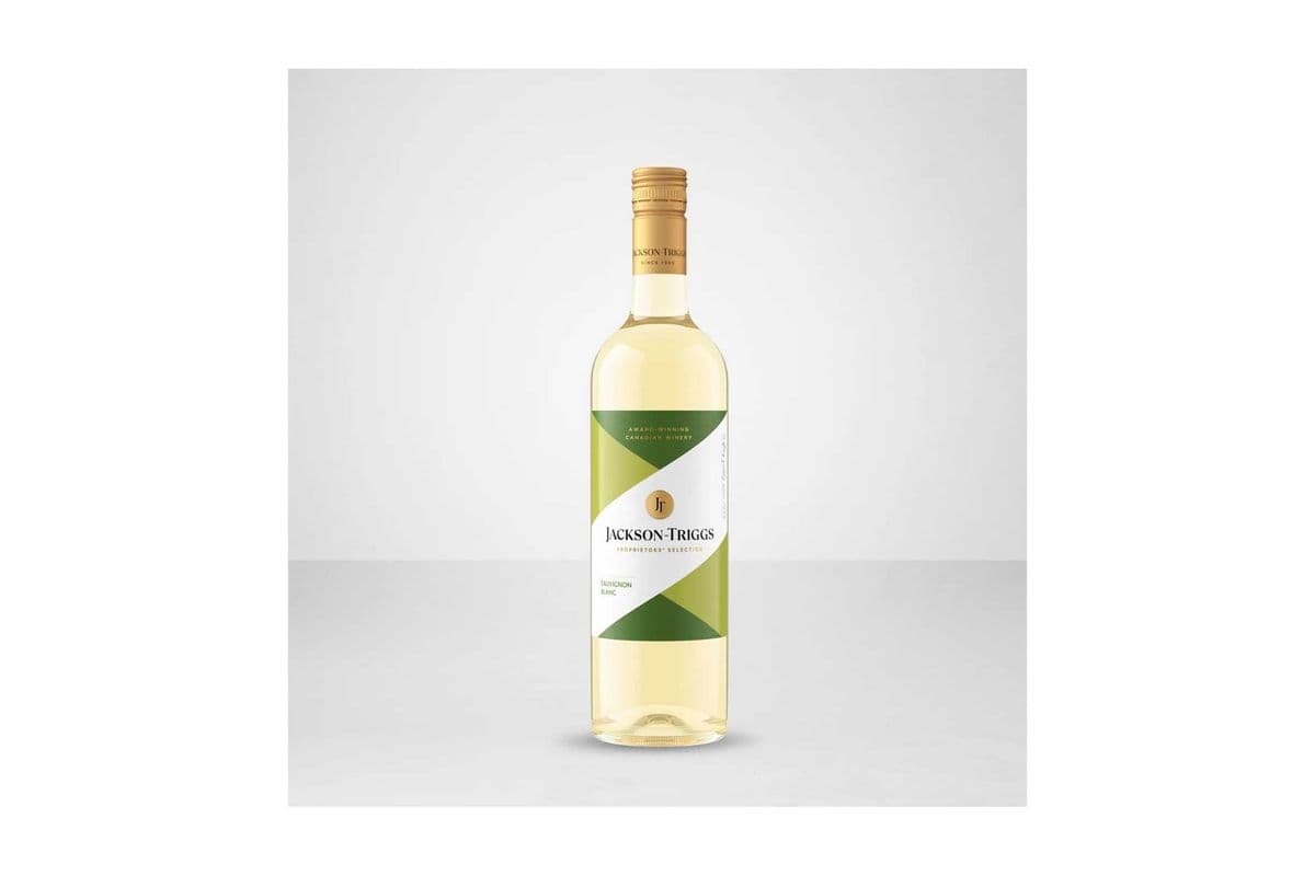 Jackson Triggs Sauvignon Blanc (Ca) (750 ml)🍁 (1 x 750ml)