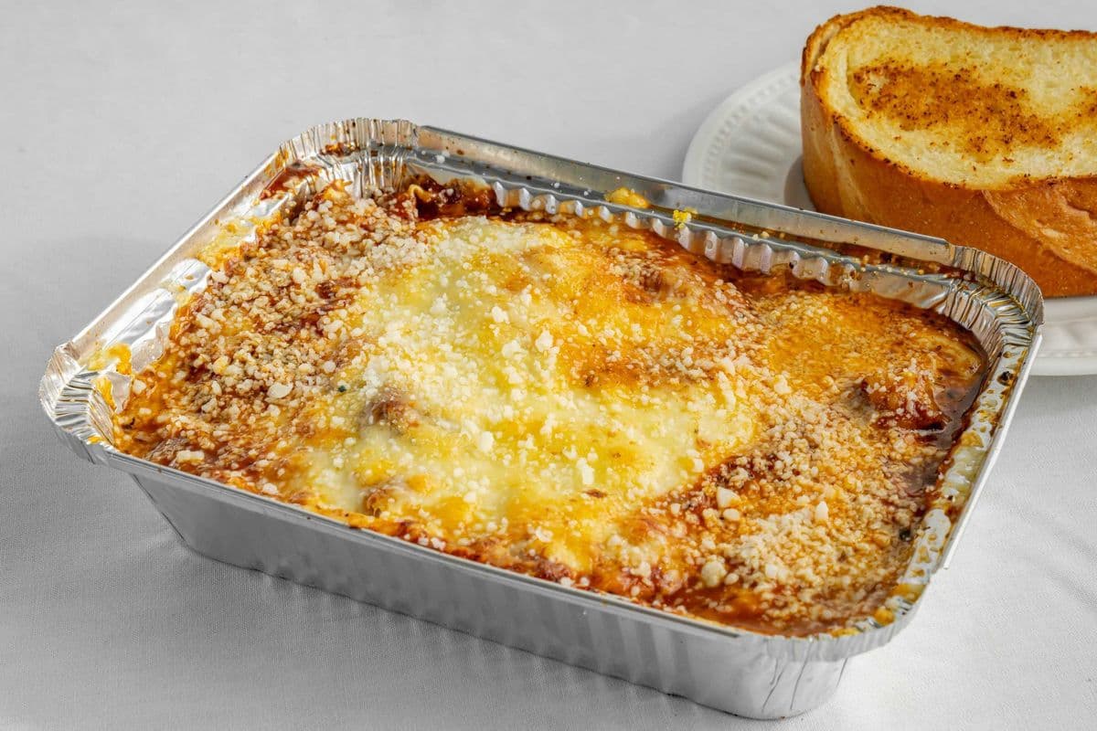 Baked One Pot Lasagna with Meat Sauce and Extra Cheese
