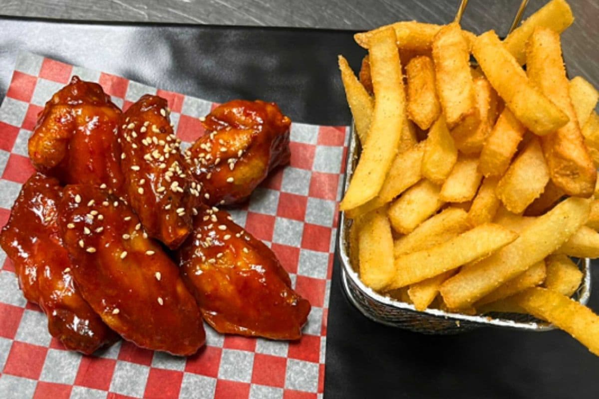 6pc Korean spicy Chicken Wings and Fries
