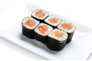 H11. Salmon Maki (6 pcs)