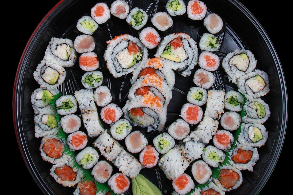 Party Tray F (79 pcs)