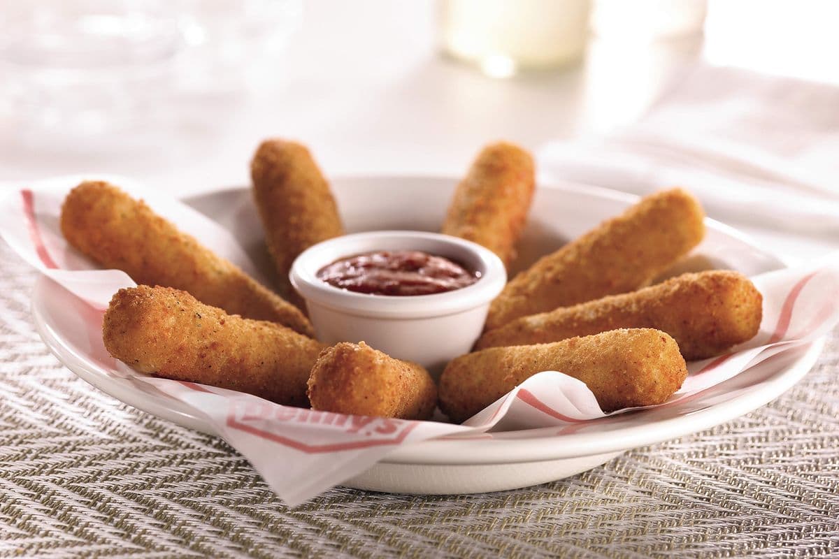 Mozzarella Cheese Sticks (630 Cal)