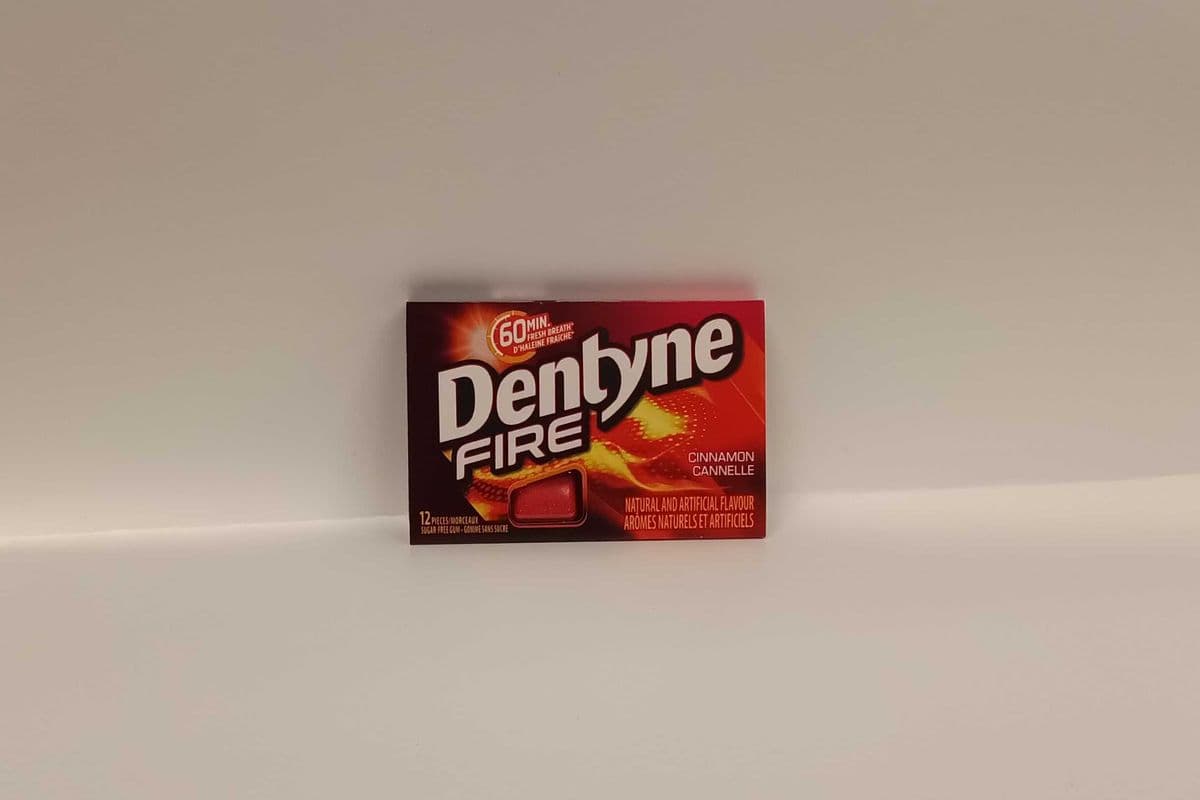 Dentyne Ice - Cinamon - 12 Pieces