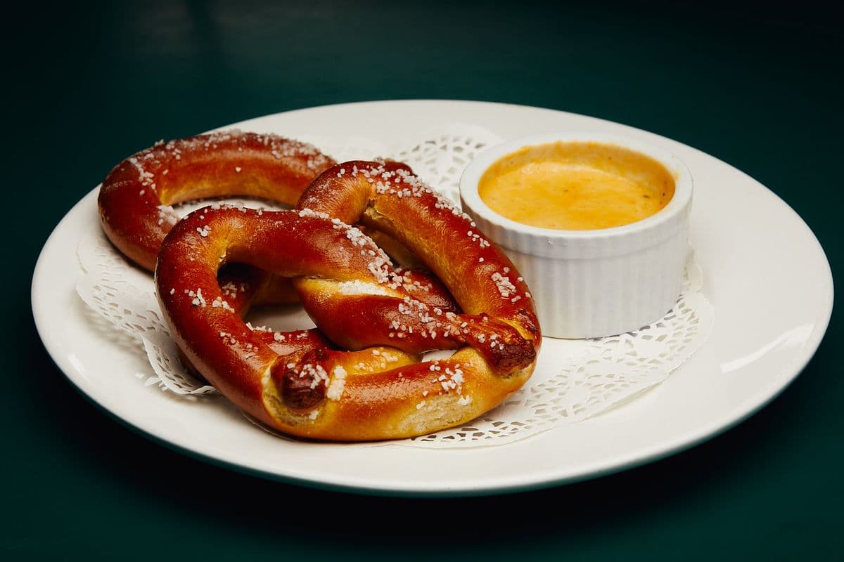 Pretzel and Cheese Dip