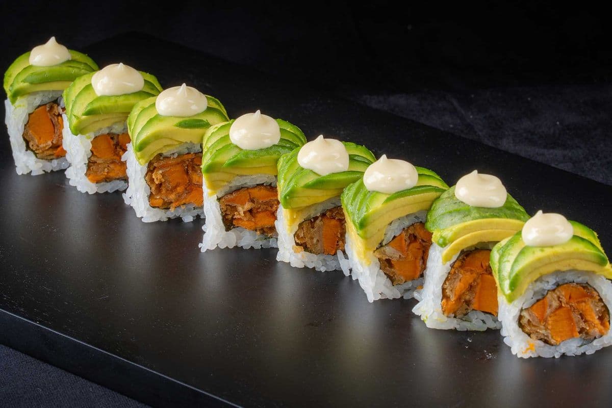 16. Vegetable Roll - 8 pc
