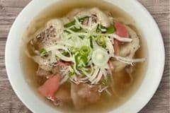 322. Rare Beef and Well-Done Brisket Rice Noodle Soup