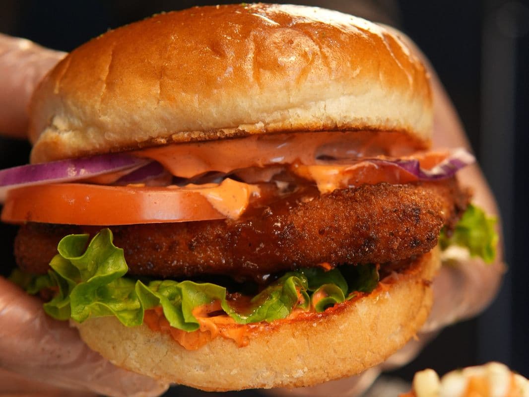 Pataka Paneer Burger