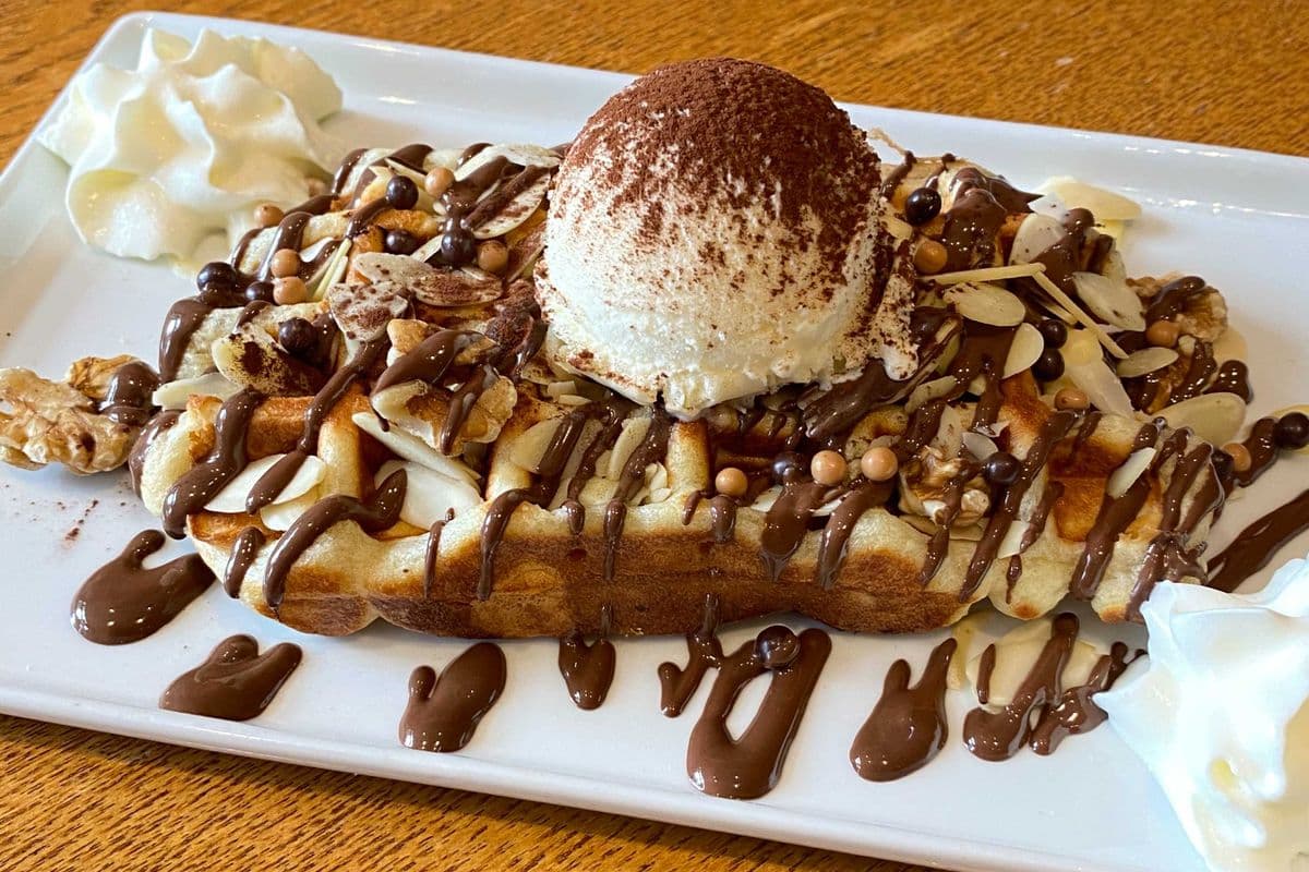 Chocolate & Nuts Waffle