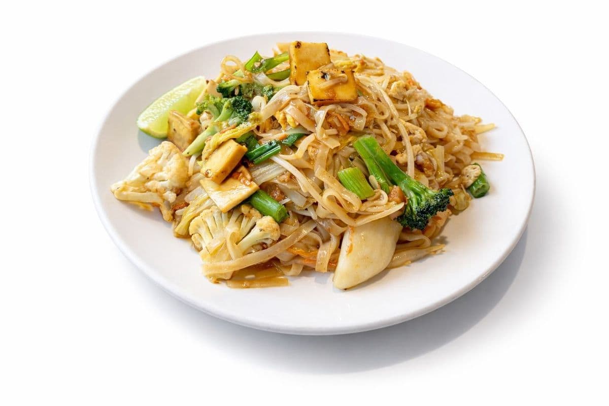 67 Pad Thai - Classic (Tamarind) Vegetarian
