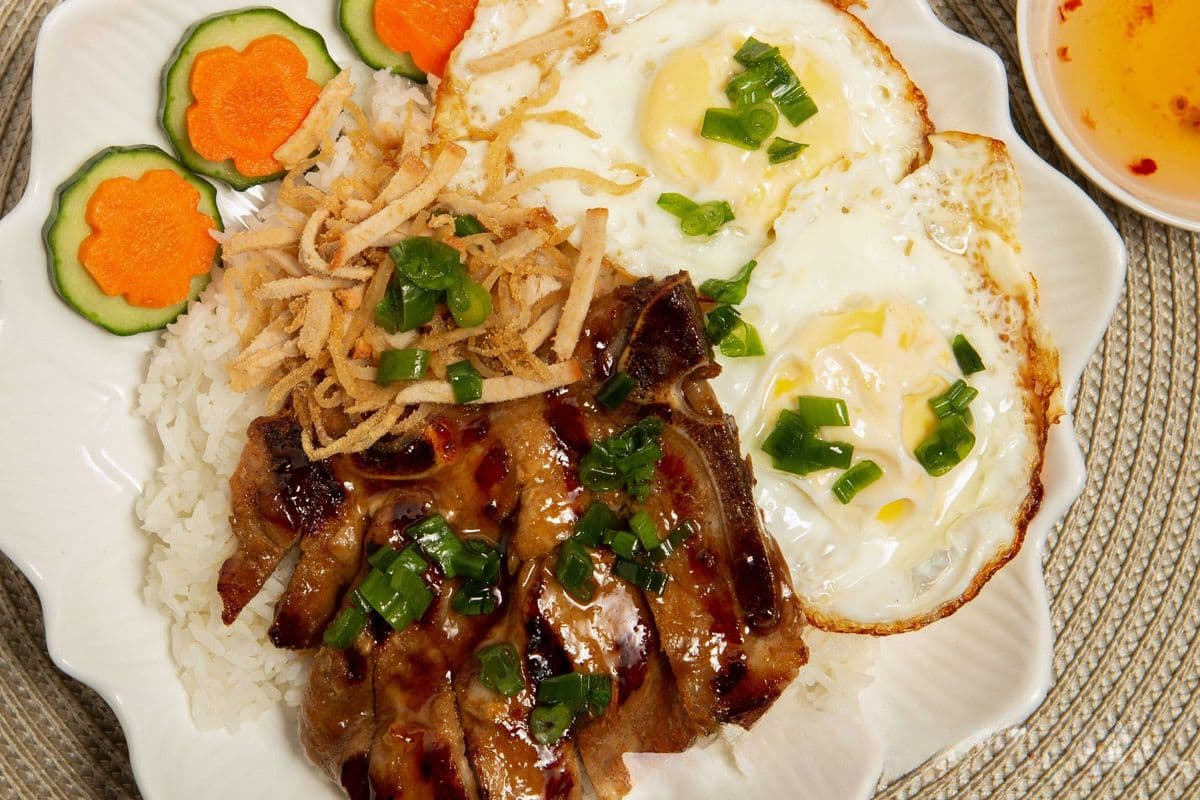 Grilled Pork Chop on Rice