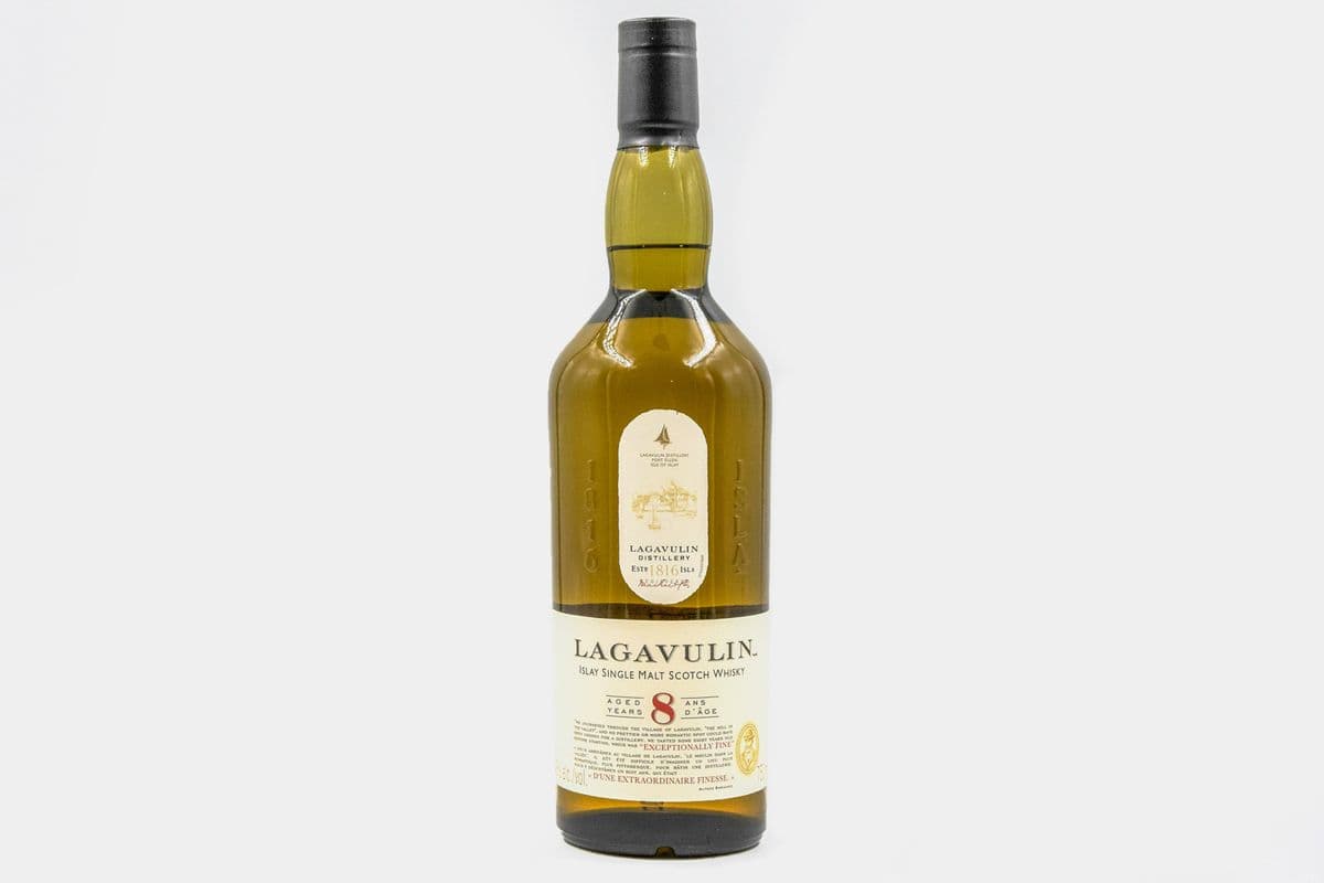 Lagavulin 8 Year Old (1 x 750ml)