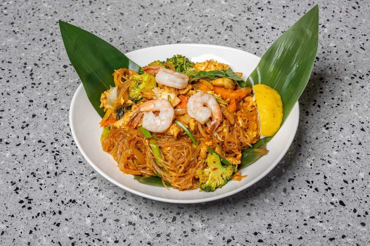 Stir-Fried Glass Noodles - Phad Woon Sen