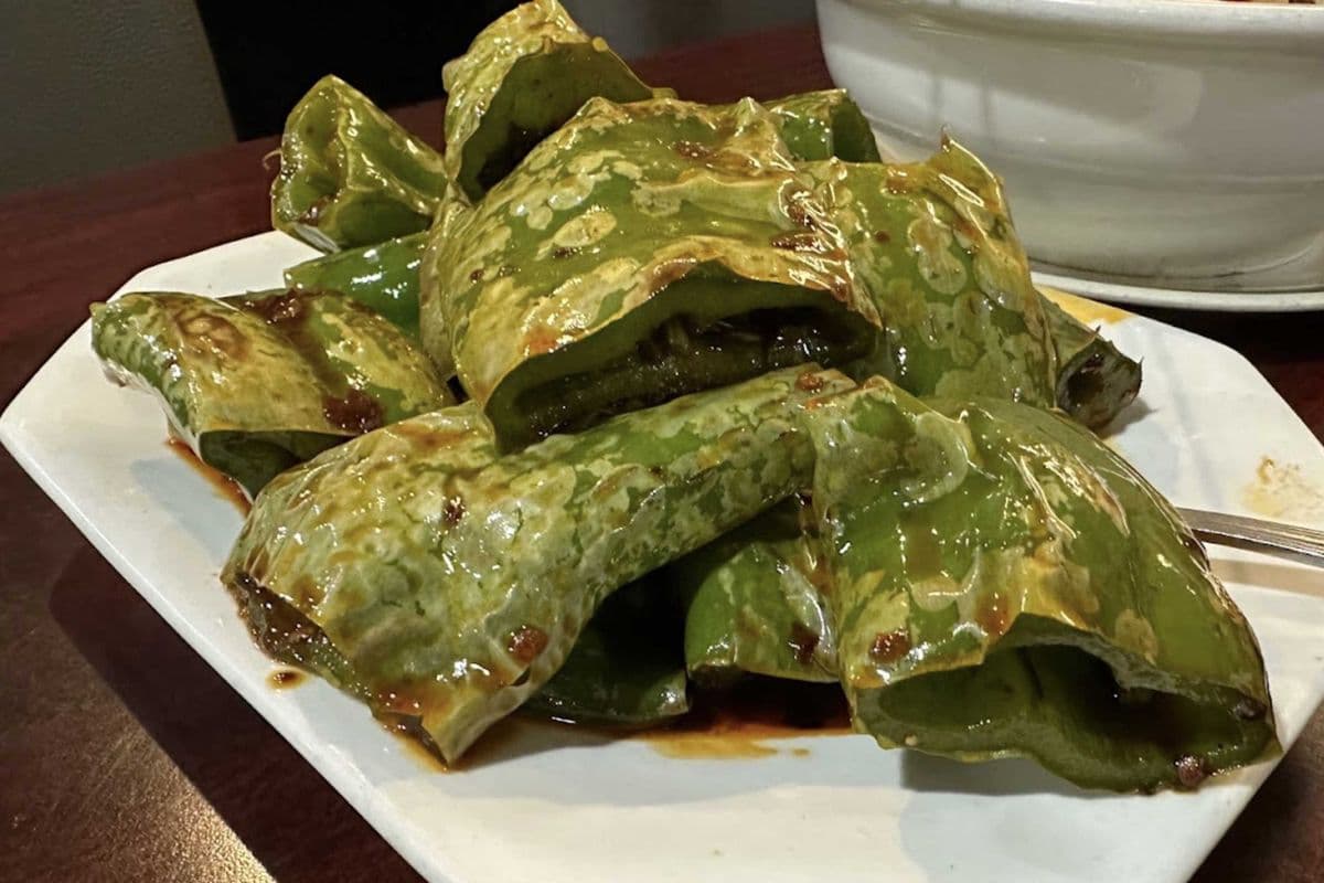 V16. Pan-Seared Green Chilli Pepper (虎皮尖椒)