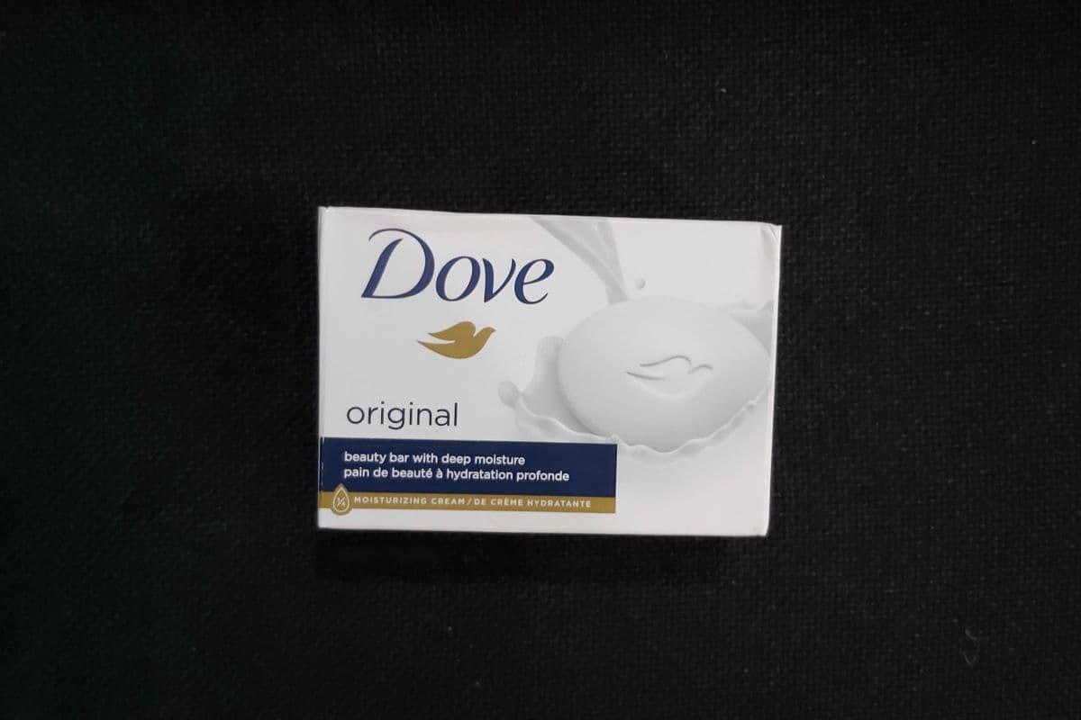 Savon Dove blanc / White