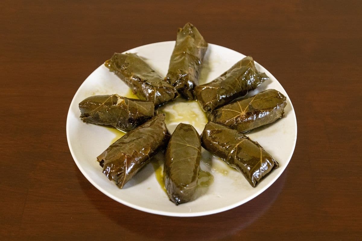 Stuffed Grape Leaves (8 pcs)
