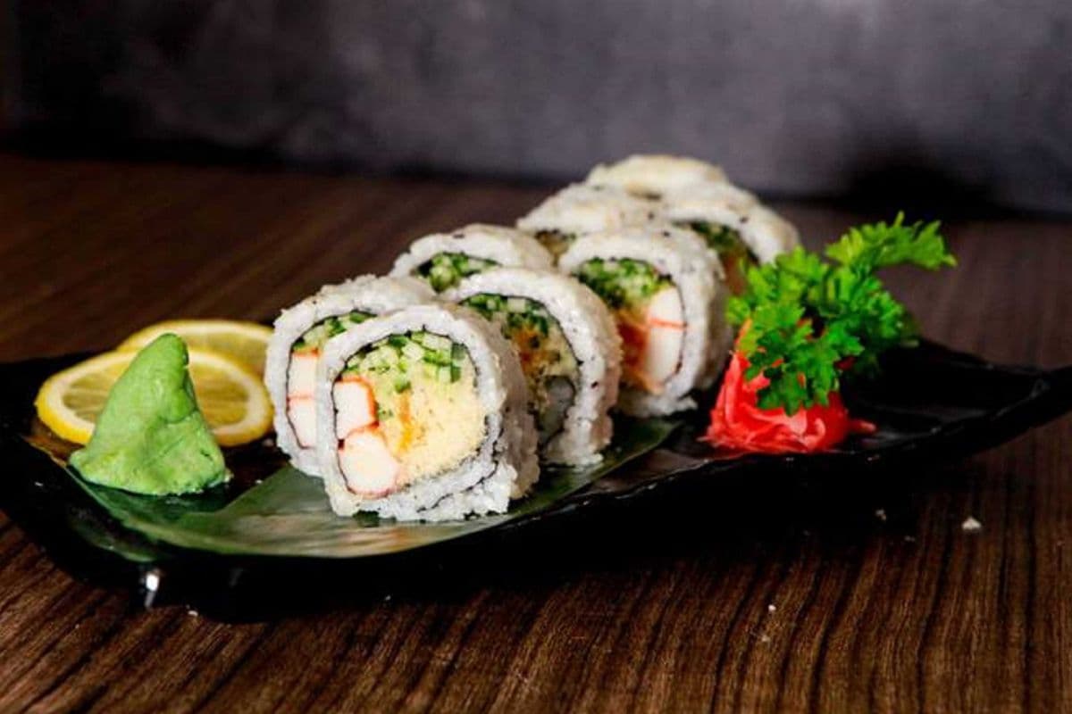 Spicy Crab Roll (8pc)