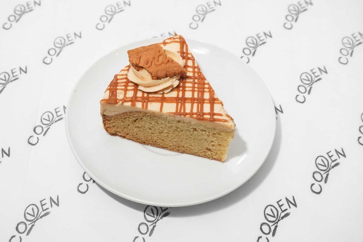 Cookie Butter Cake Slice