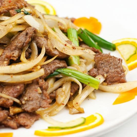 C5. Sliced Beef with Ginger and Onion