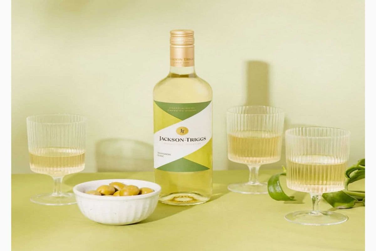 JACKSON TRIGGS SAUV BLANC (1 x 750 ML)