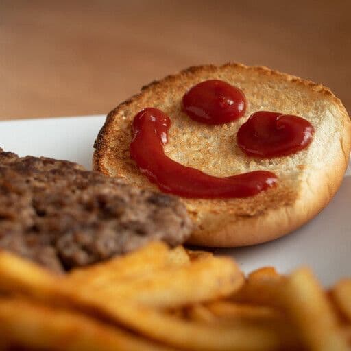 Kid's Burger Combo / Combo de burger pour enfants