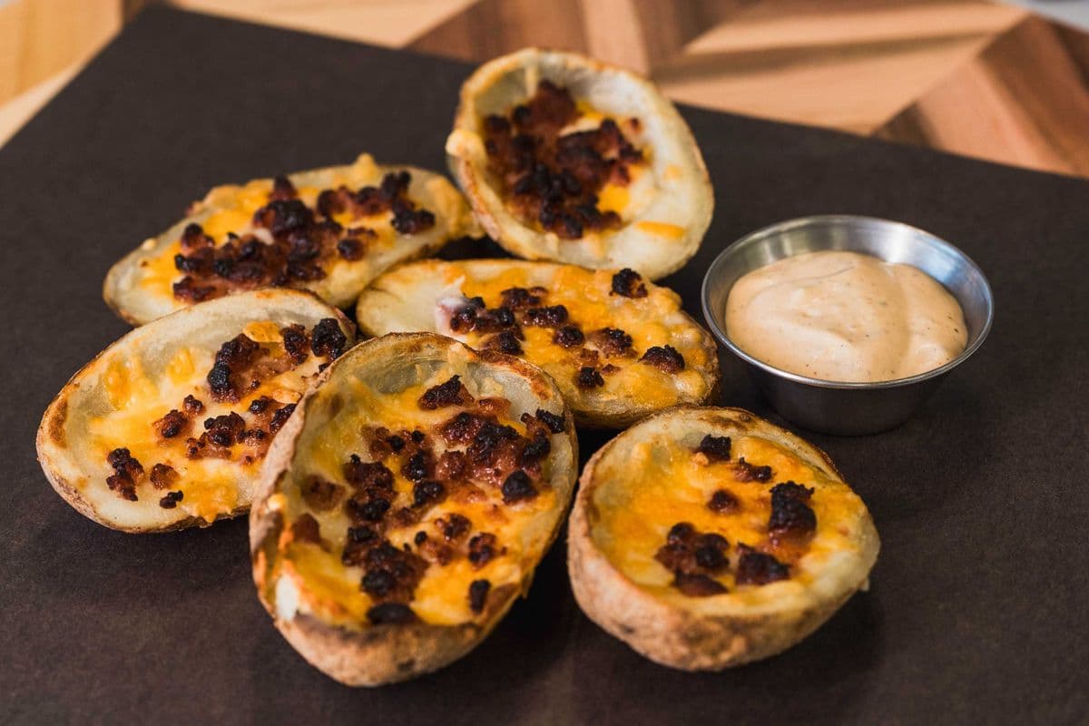Loaded Potato Skins (6 pcs)