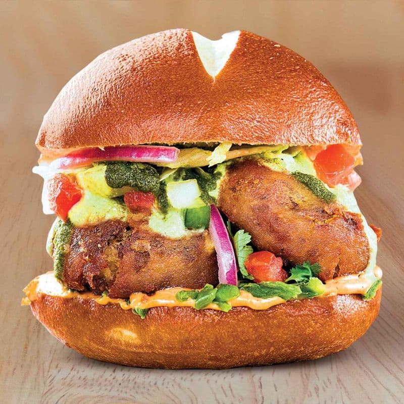 ALOO TIKKI BURGER.