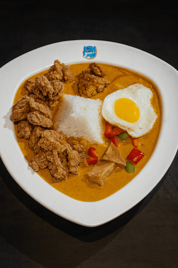 Red Curry on Rice (Spicy) / 紅咖喱飯(辣)