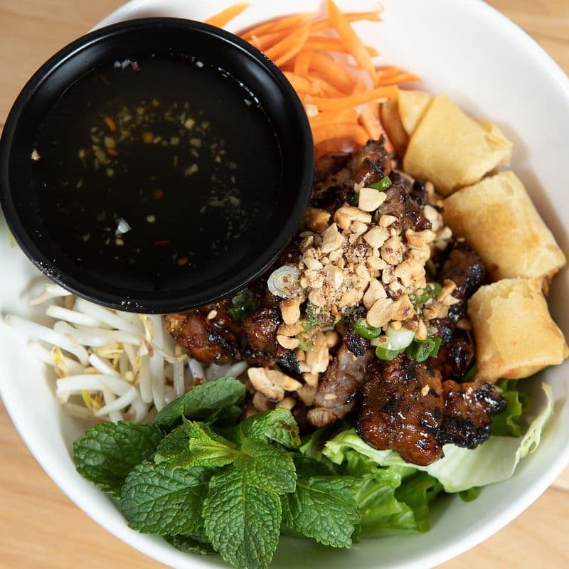 N5-BUN GA NUONG CHA GIO