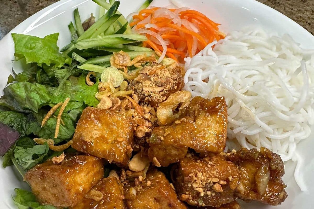 12. Vegetarian Vermicelli Deluxe Combo