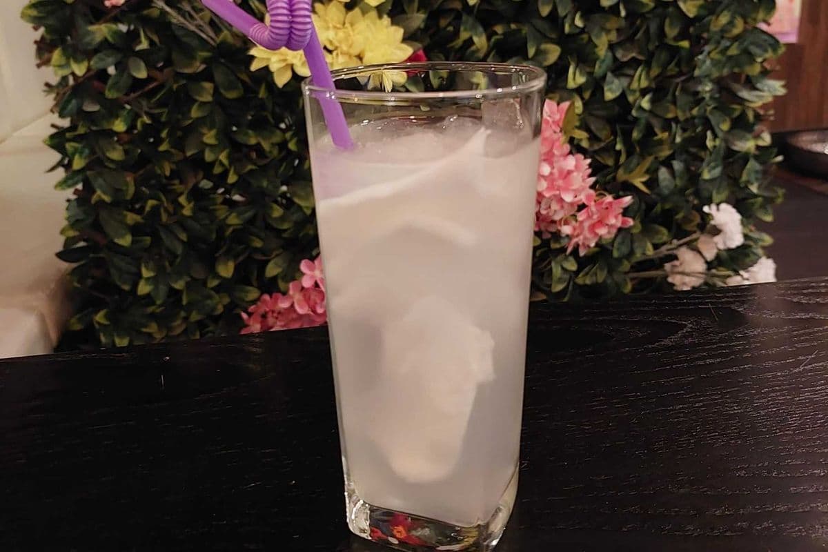 B10 - Coconut water (330 ml)