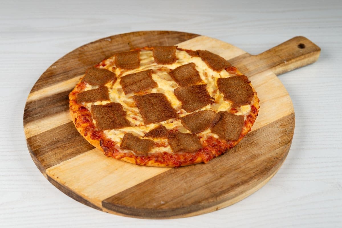 Donair Thin Crust Pizza