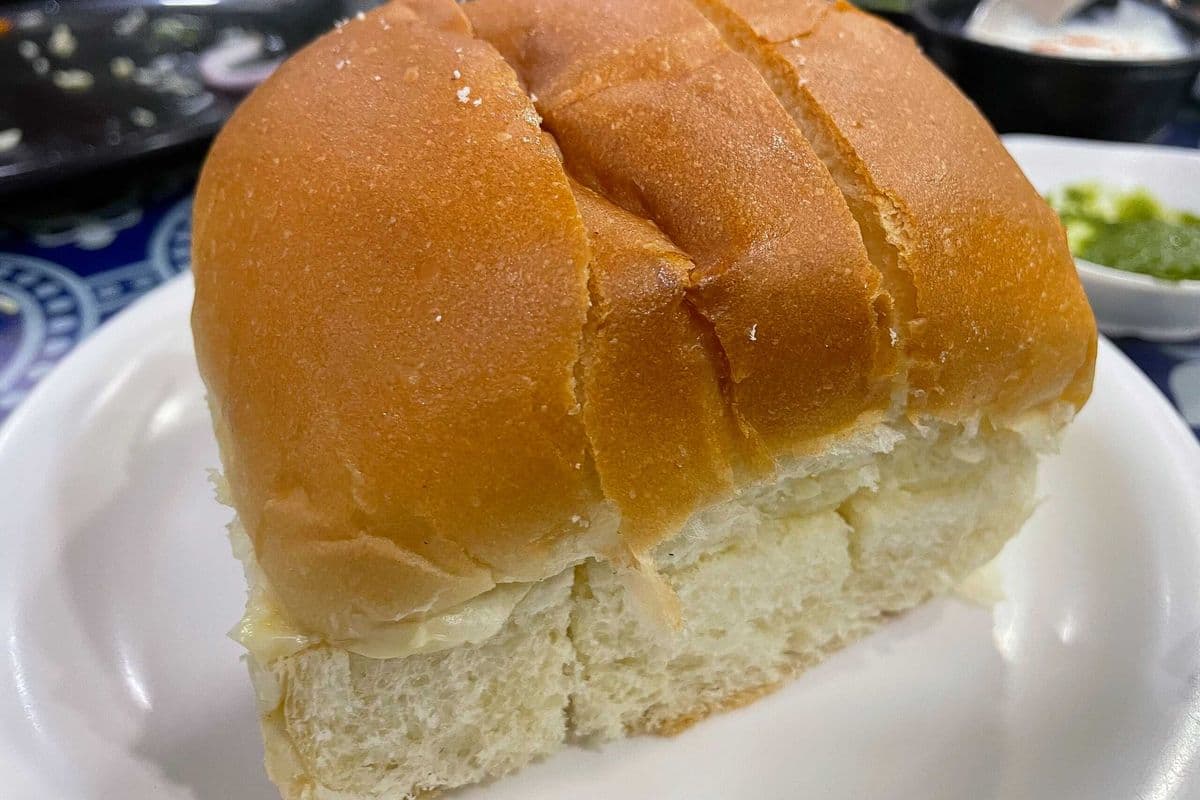 Bun Maska with Chai