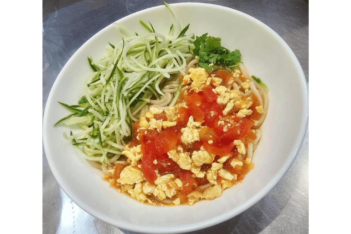 Cold Dry Noodles with Tomato and Egg with Minced Pork 凉干拌西红柿鸡蛋肉臊面