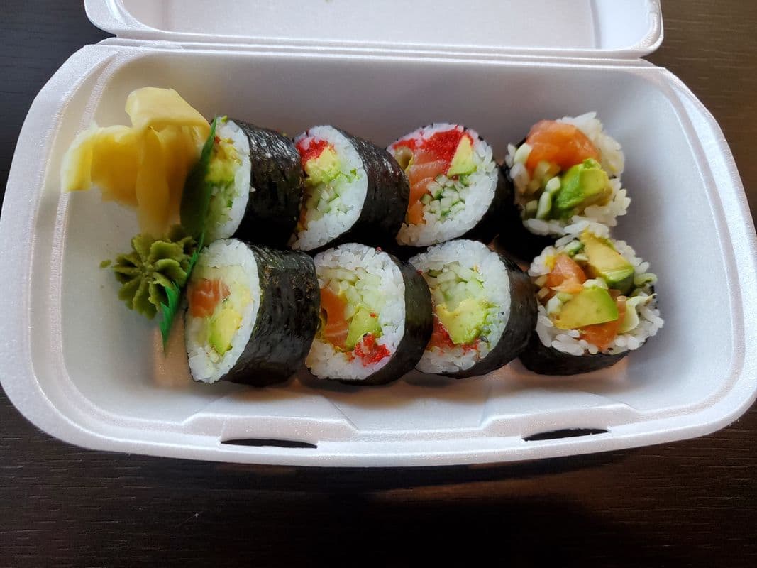 109. Boston Roll (8 pcs)