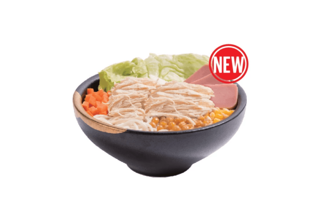 R11. Chicken Rice Noodle Soup 鷄湯米線
