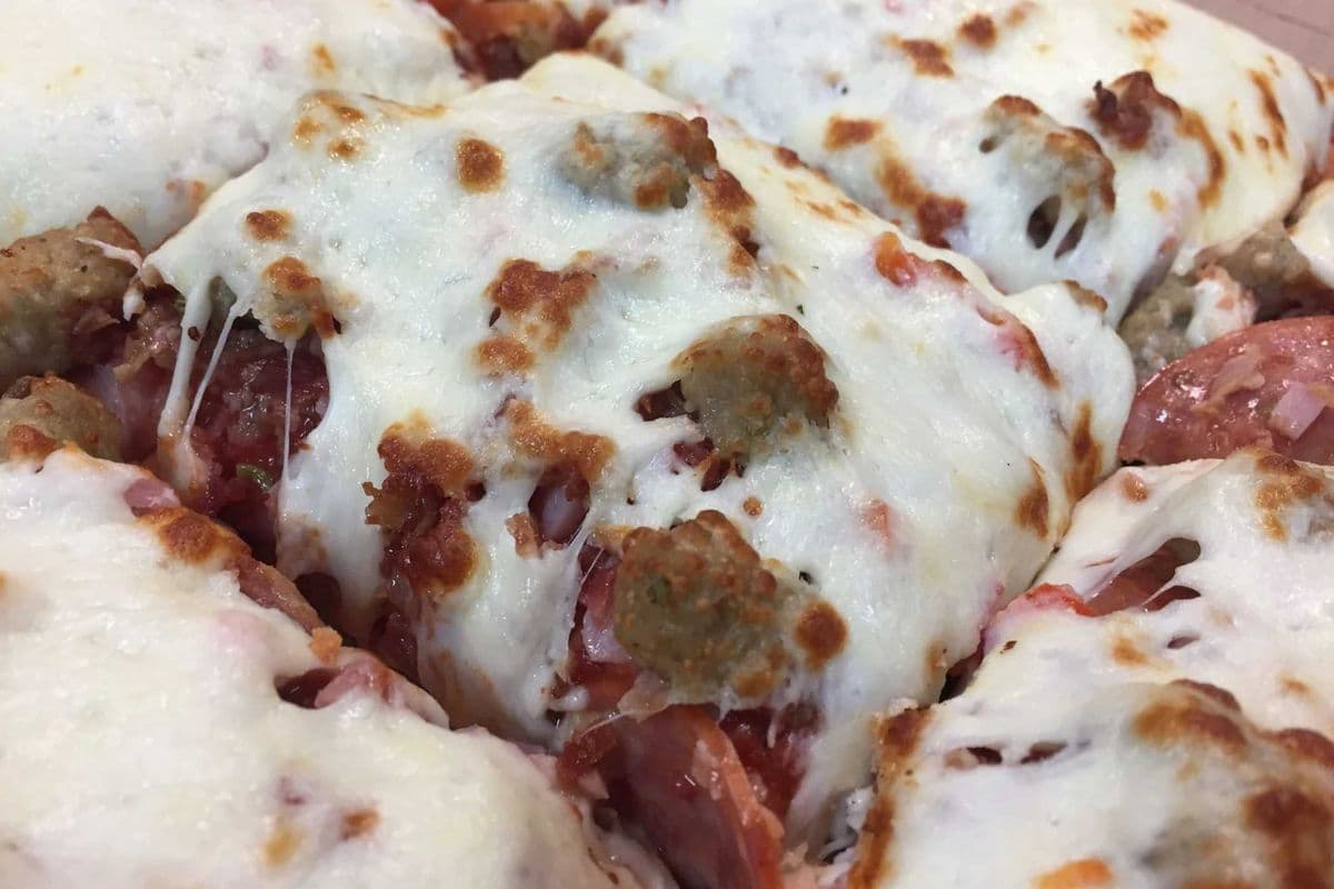 Meat Lovers Pizza (Personal)