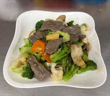 Beef with Mixed Vegetables / 牛肉杂菜