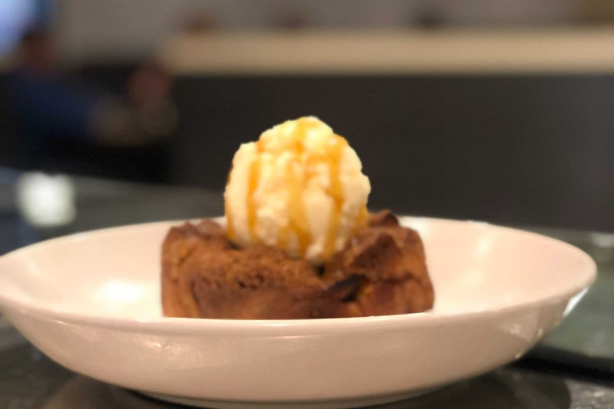 Apple Crumble Cake