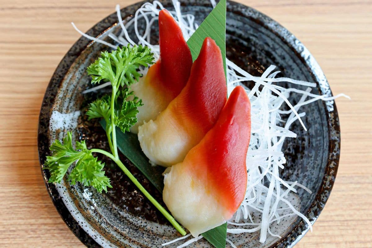Hokkigai Sashimi (Surf Clams) (3 Pcs)