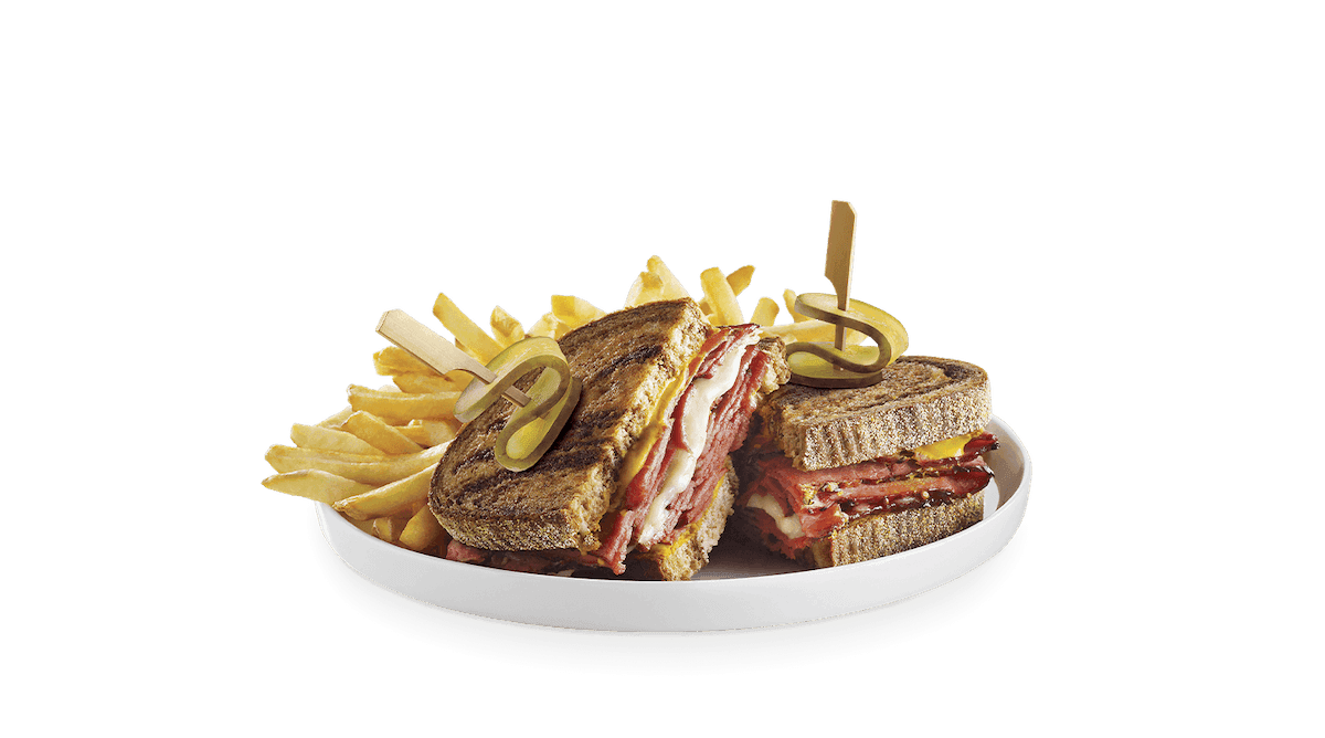 Sandwich smoked meat de Montreal / Montreal Smoked Meat Sandwich