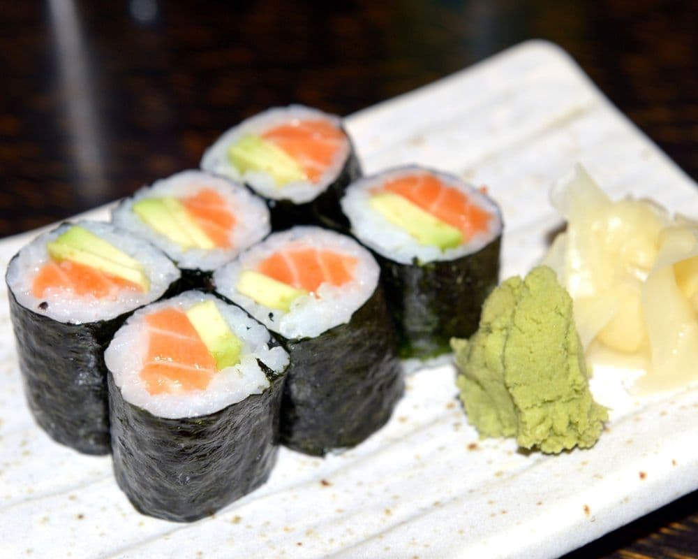Keto Salmon Sushi Roll (8 pcs.)